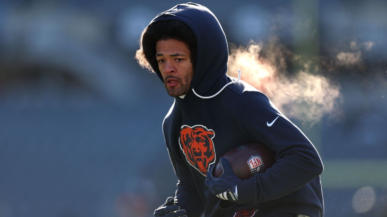 Bears' Odunze out after aggravating foot injury