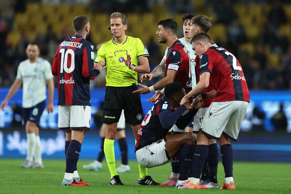 Bologna announce Bernardeschi out for 6 weeks with fractured clavicle