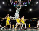 Boston Celtics continue their victory streak, defeating Los Angeles Lakers at home 126-105 (PHOTOS)
