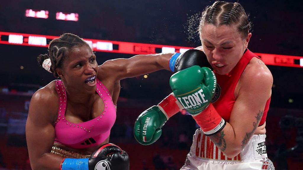 Caroline Dubois: Briton retains world title with dominant display against Camilla Panatt