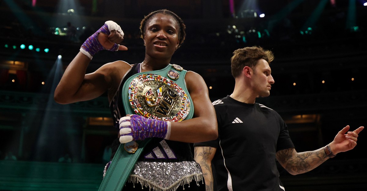 Caroline Dubois intends to achieve Terri Harper unification in early 2026.