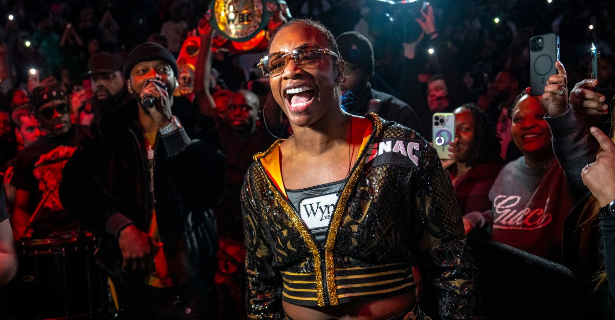 Claressa Shields vs Franchon Crews-Dezurn rematch official for February