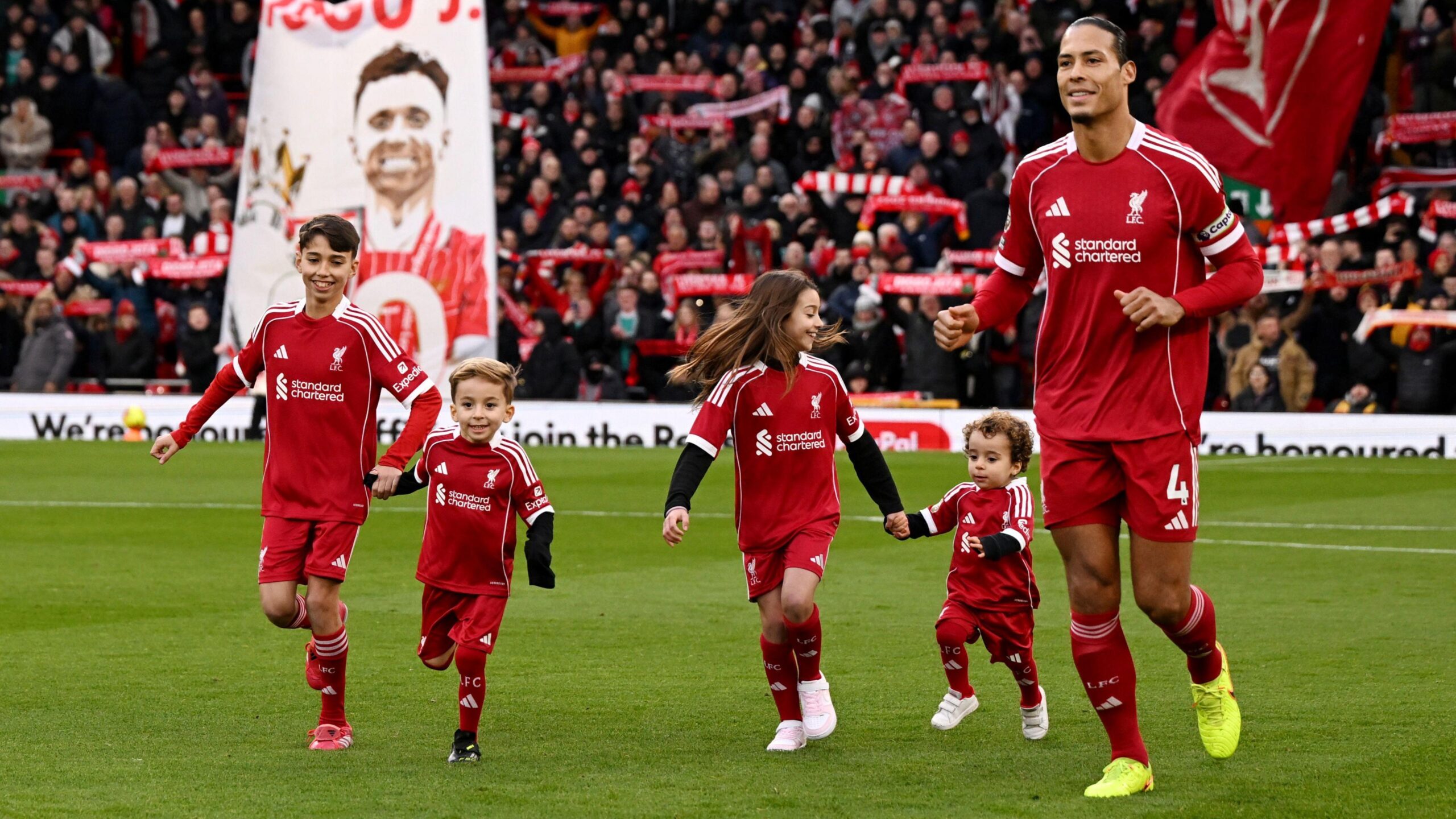 Diogo Jota: Portugal forward’s children lead tributes before Liverpool v Wolves