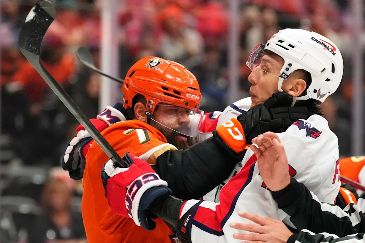Ducks snap Capitals' 6-game winning streak with 4-3 shootout victory on goals by Terry, McTavish