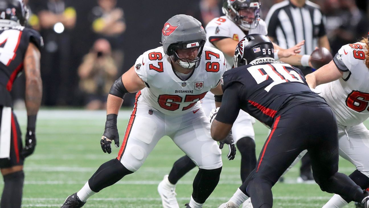 <!-- AI INSTRUCTIONS: Reescribe este título para que sea corto, atractivo y optimizado para SEO con enfoque en apuestas deportivas. -->
Follow live: Buccaneers strike first with Sean Tucker’s rushing TD