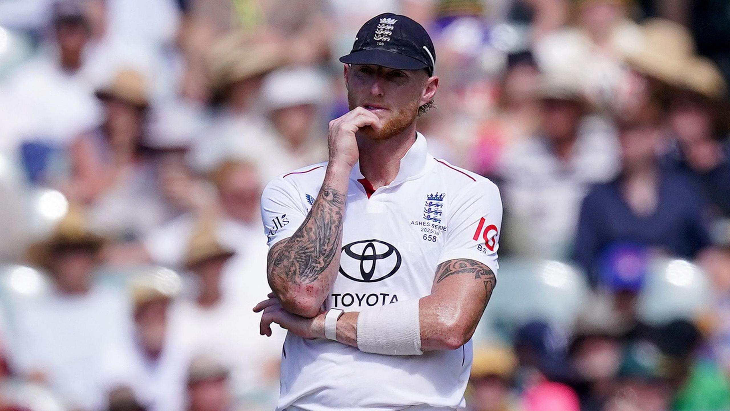 Head century drives England closer to Ashes defeat