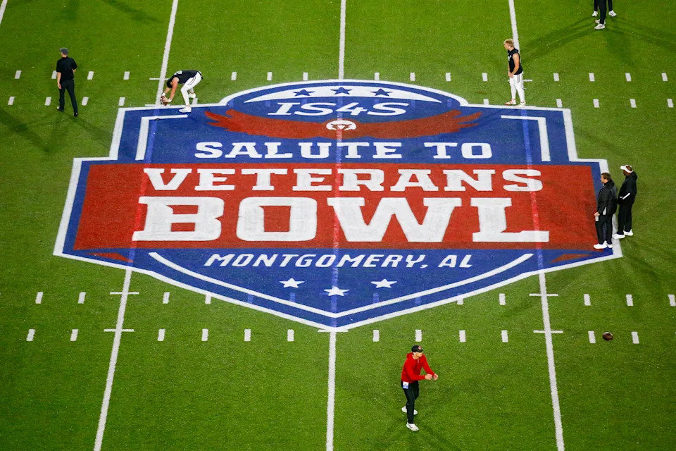 Jax State wins close Salute to Veterans Bowl over Troy 17-13