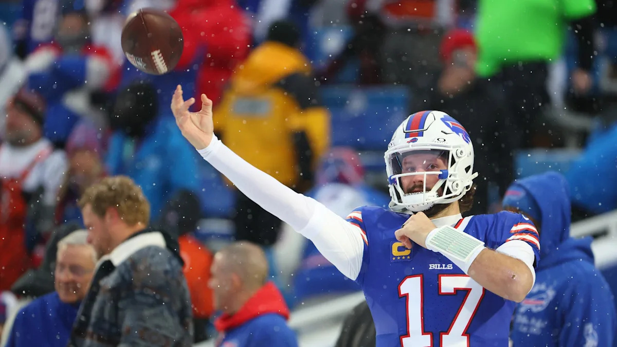 Josh Allen fourth-down magic gets Bills in end zone, Buffalo trails 14-11