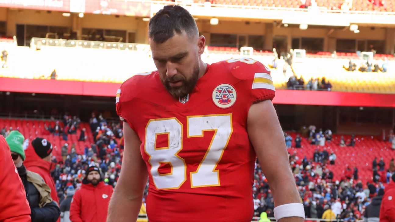 Kelce to play final 3 games as he ponders future
