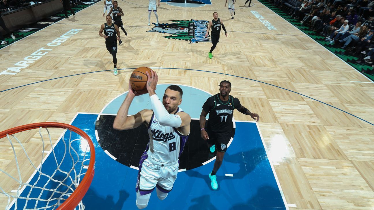 Kings leading scorer LaVine (ankle) exits loss