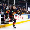 Knights goalie Hart not starting in return to Philly