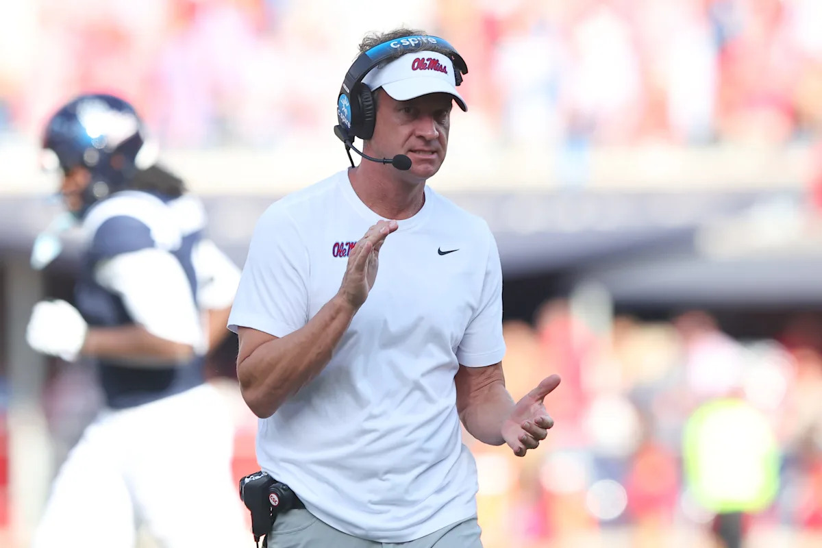 LSU will pay Lane Kiffin handsomely if Ole Miss wins a national title