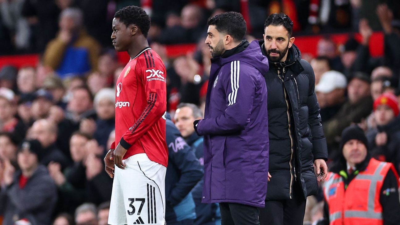 Mainoo’s brother wears ‘Free Kobbie’ shirt at OT