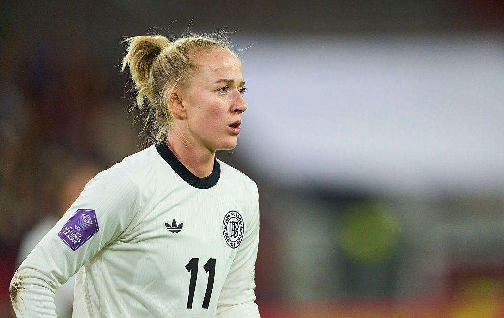 Manchester United sign Germany international Lea Schuller