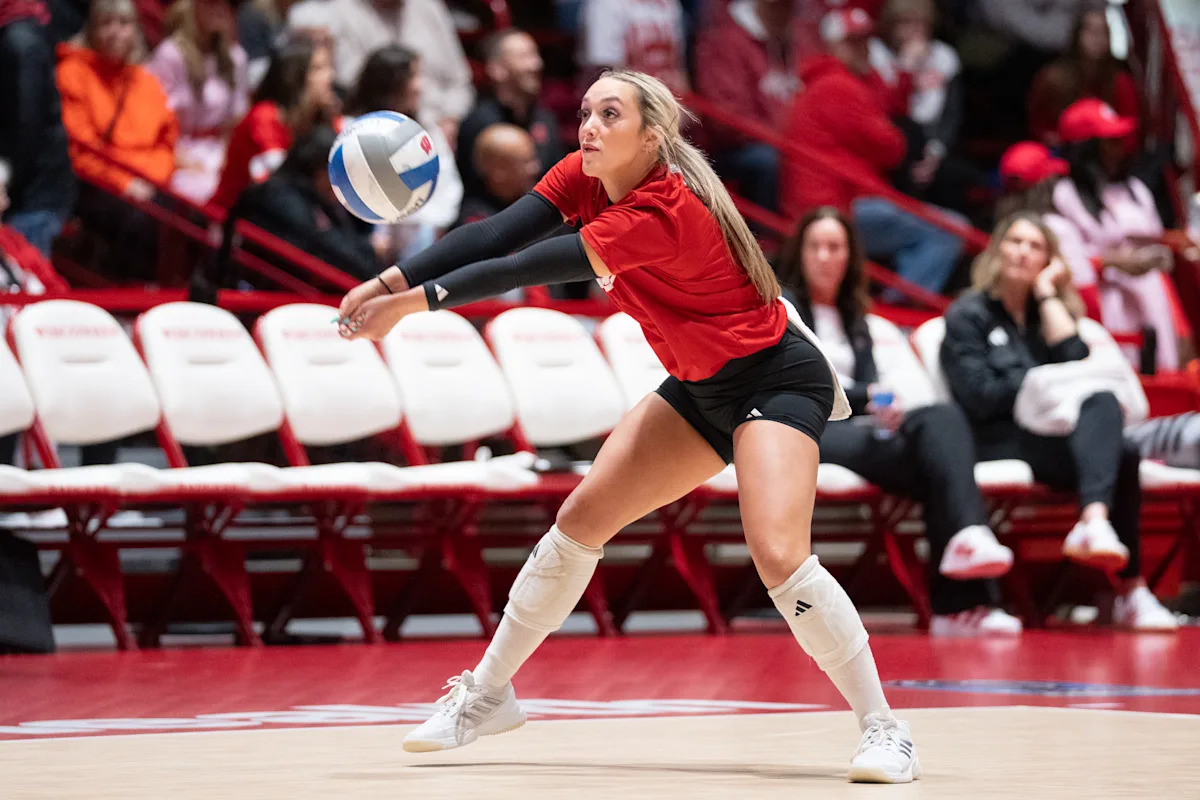 Nebraska Volleyball Overpowers Kansas in Commanding Victory