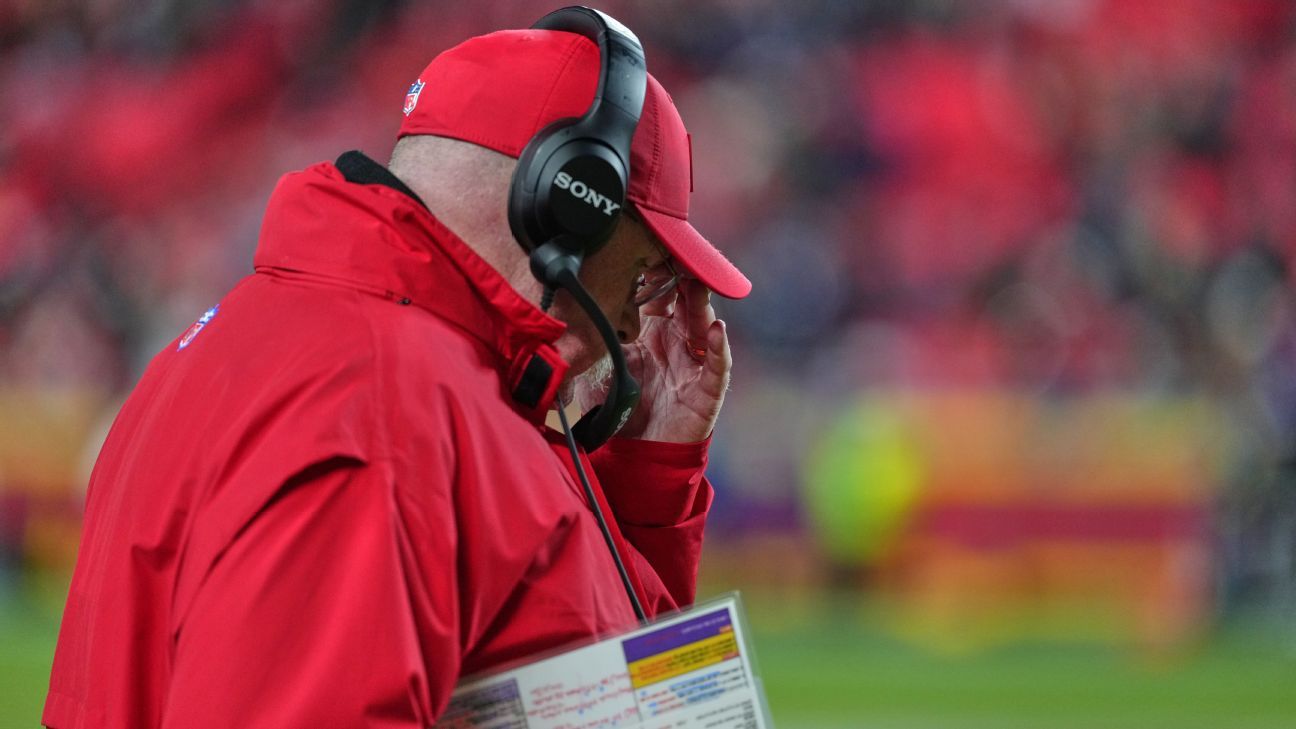 Reid Takes Blame for 4th-Down Misstep as K.C. Playoff Dreams Fade