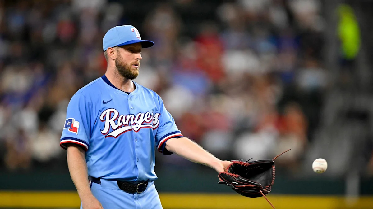 Report: Veteran pitcher Merrill Kelly returns to Diamondbacks on two-year, $40 million deal