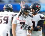 Texans clinch play-off spot and Ravens beat Packers