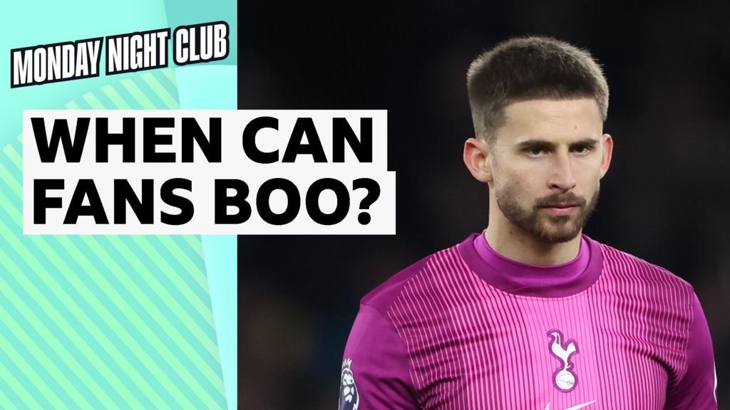 Tottenham: Chris Suttton reacts to Spurs fans booing Guglielmo Vicario