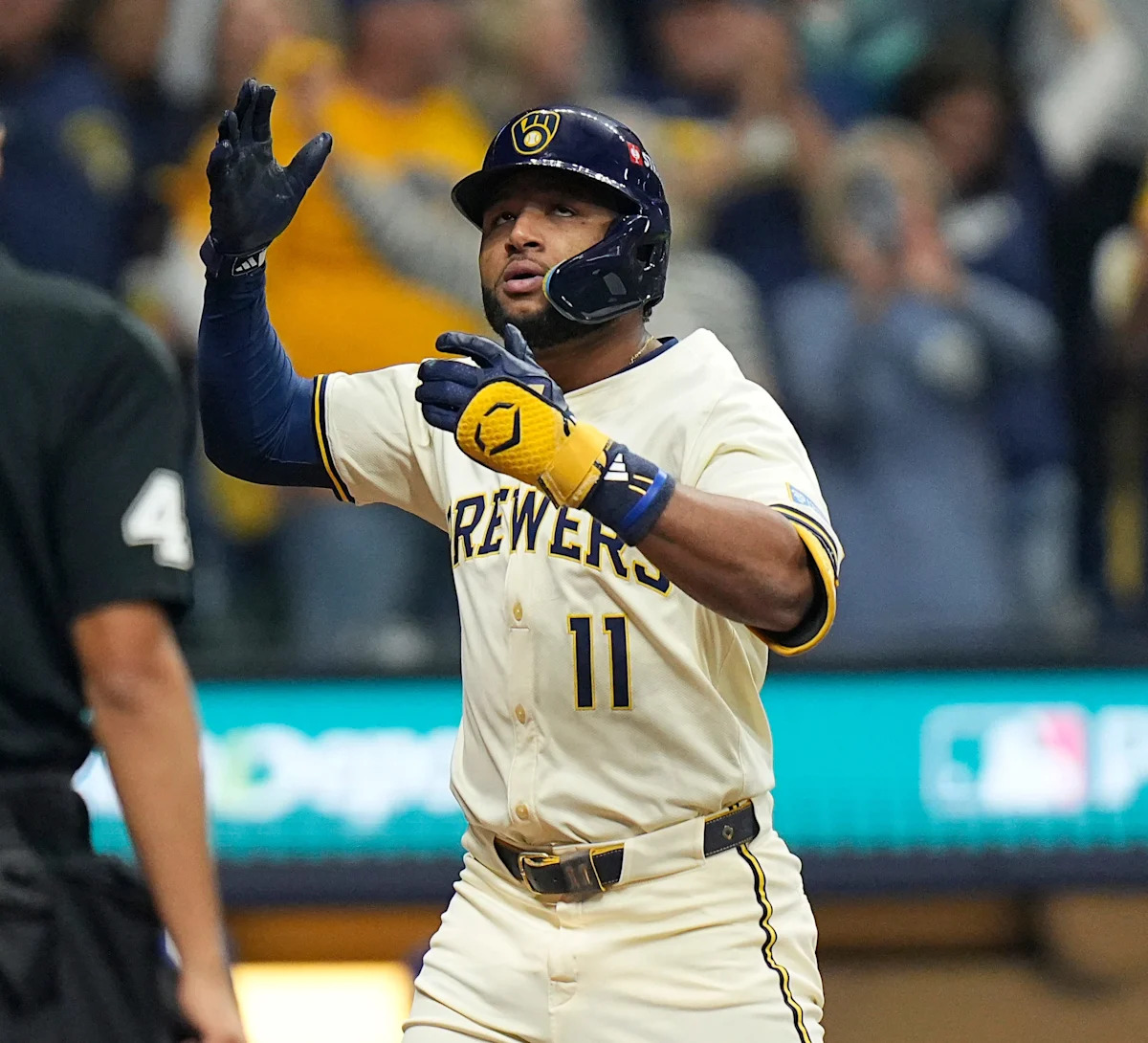 Brewers provide update on status of Jackson Chourio, other players in Venezuela