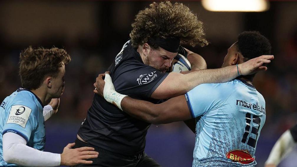 Castres 20-43 Bath: Alfie Barbeary stars as Bath close in on Investec Champions Cup home knockout spot