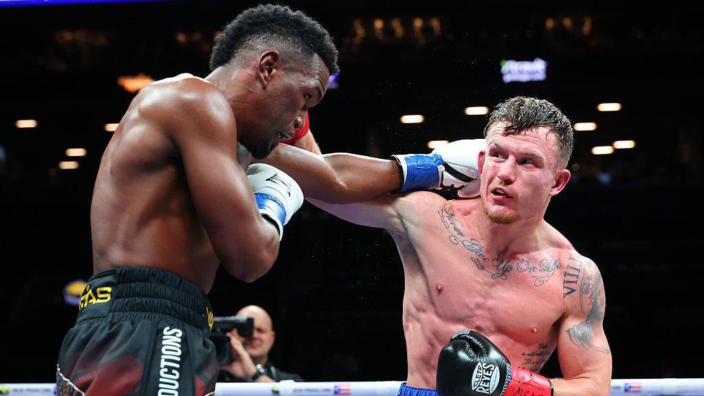 Dalton Smith beats Subriel Matias to become world champion in New York