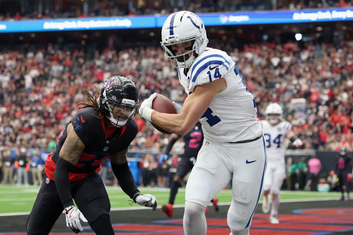 Fantasy Football: Tyler Shough, Alec Pierce among top performers from Week 18 to keep an eye on for next season