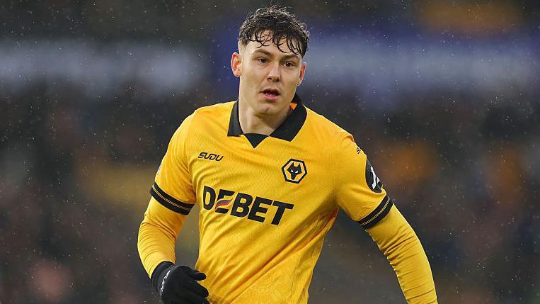 Jorgen Strand Larsen: Crystal Palace agree deal in principle for Wolves striker