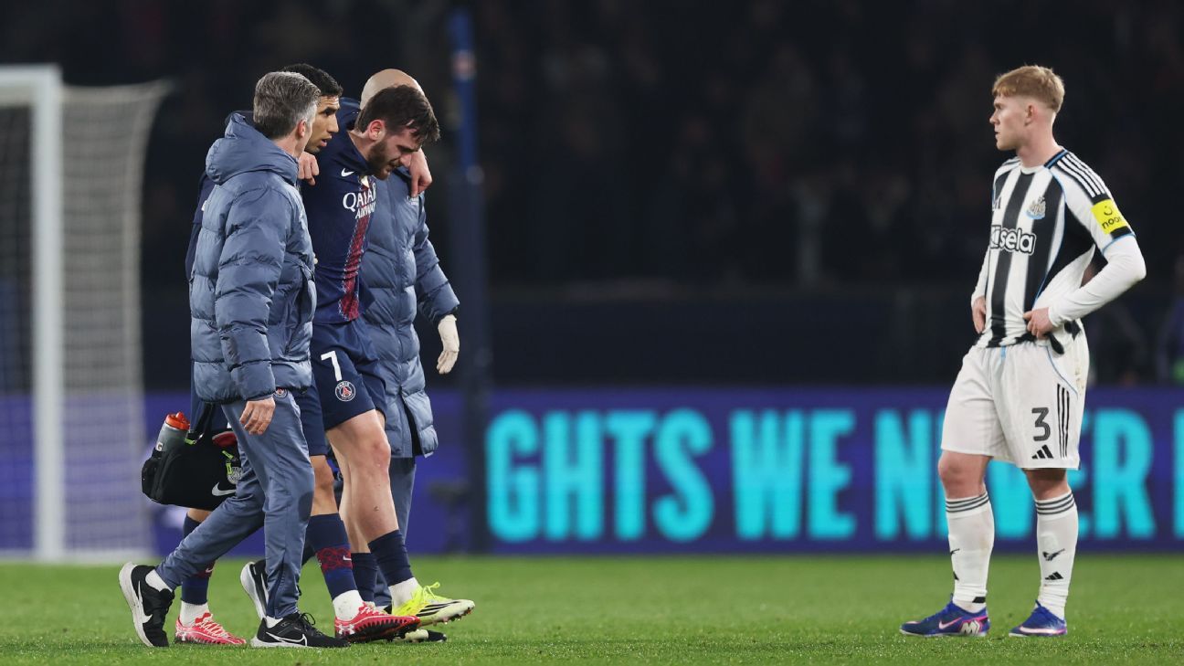Kvara limps off adding to PSG’s injury woes