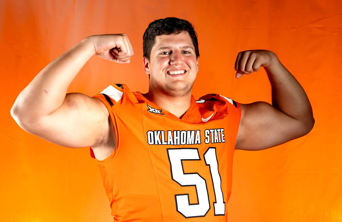 Oklahoma State transfer Austin Kawecki could be the answer for Wisconsin at center