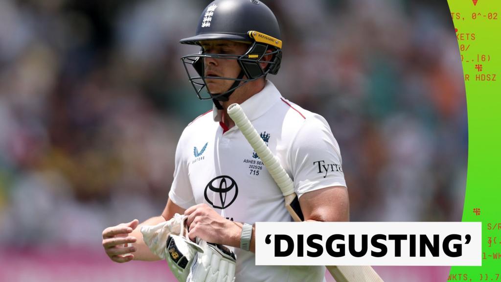 'One of the worst dismissals I've seen' - Smith gifts wicket to Australia