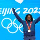 Vonn crashes, limps off in final test run, week before Olympics