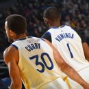 Warriors’ Curry exits vs. Pistons with sore knee