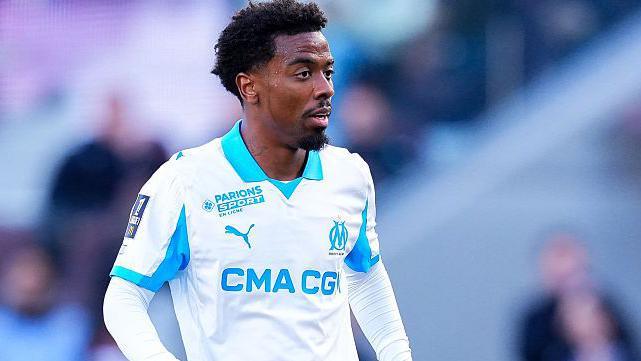 Angel Gomes: Wolves set to complete loan deal for Marseille midfielder