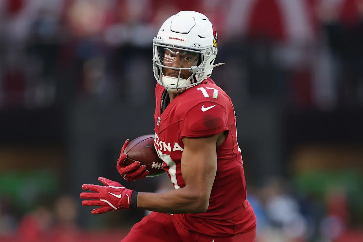Arizona Cardinals WR Zay Jones 2026 offseason profile