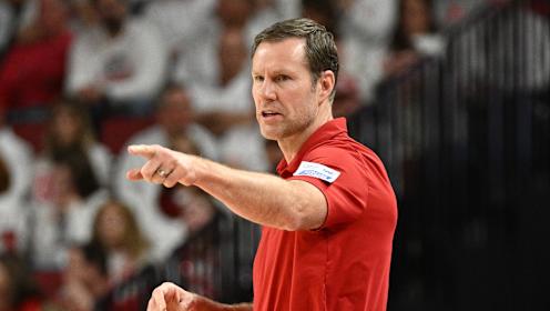 Arizona's Tommy Lloyd says Bryce James has made 'huge progress,' calls redshirt decision 'a long play'