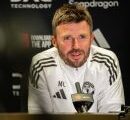 Berbatov: 'Wait and see' on Carrick as manager
