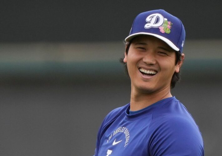 Cactus cameo: Dodgers play Ohtani before WBC