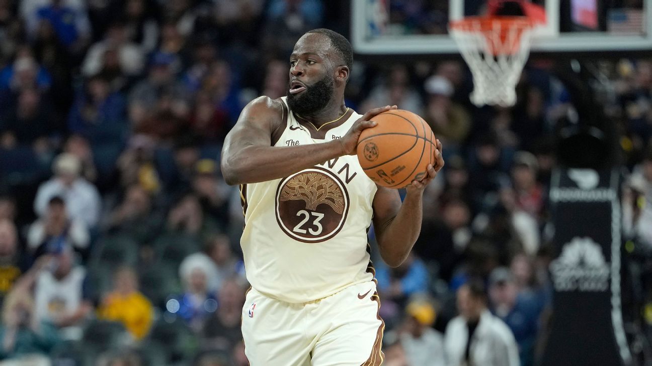 Draymond remains with Warriors past deadline