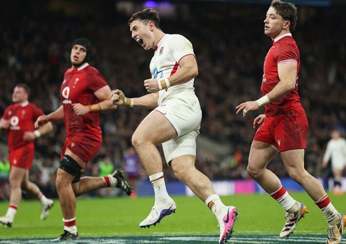 England 48-7 Wales: Hosts make emphatic start to Six Nations