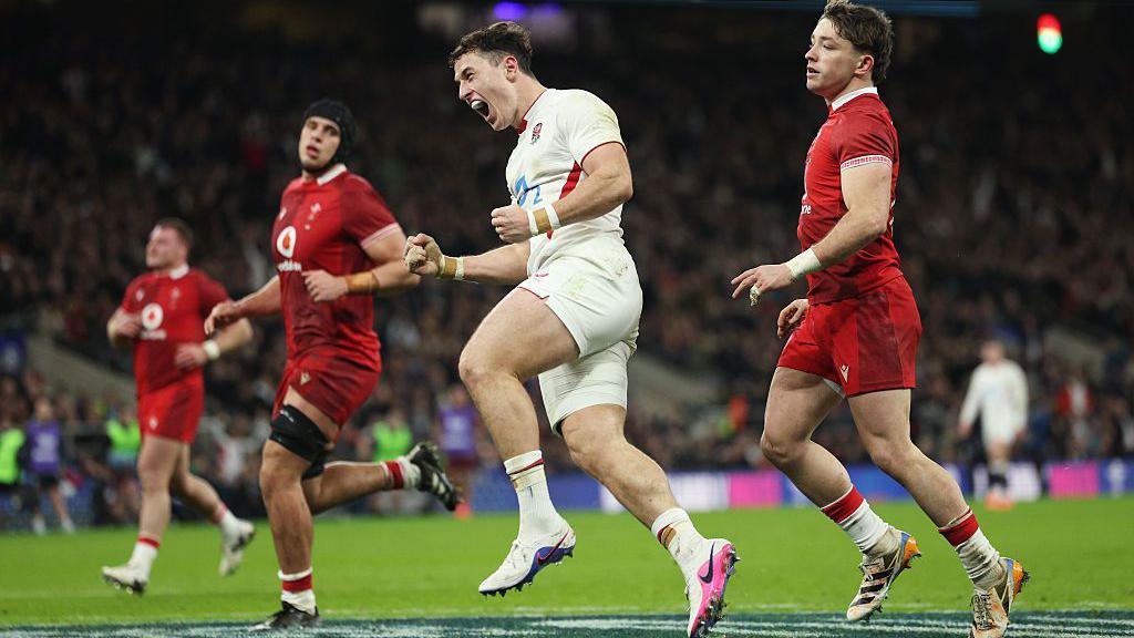 England 48-7 Wales: Hosts make emphatic start to Six Nations