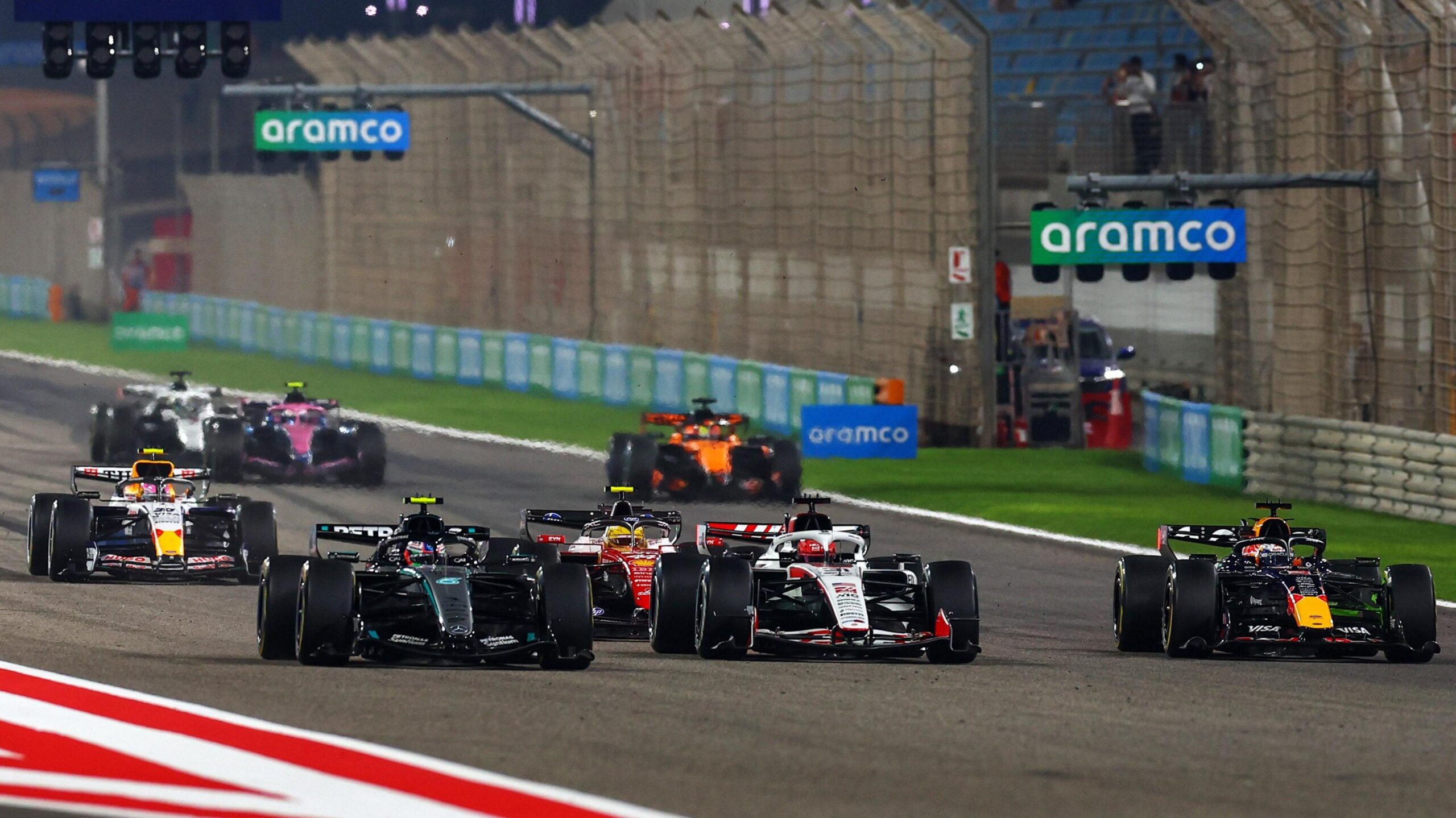 Formula 1: FIA to revise engine rule at centre of row
