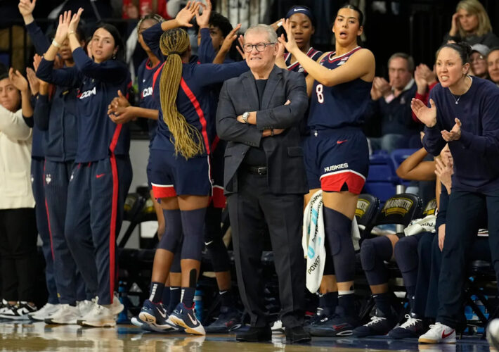 Fudd and Strong lead No. 1 UConn to 71-56 victory over Marquette for 43rd straight win