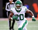 GM: Jets to use tag on RB Hall if no deal reached