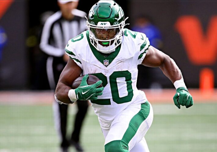 <!-- AI INSTRUCTIONS: Reescribe este título para que sea corto, atractivo y optimizado para SEO con enfoque en apuestas deportivas. -->
GM: Jets to use tag on RB Hall if no deal reached