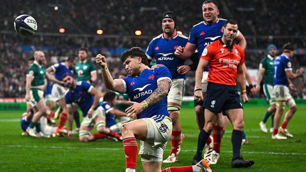In-game adverts: Six Nations fans criticise the use of commercials around scrums
