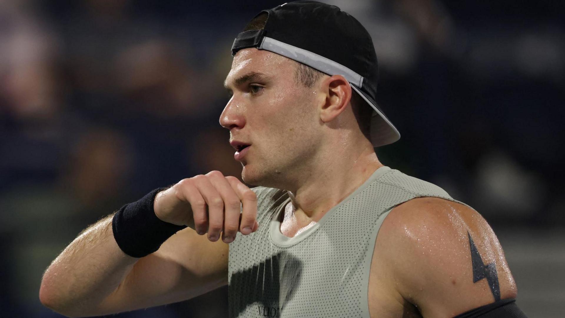 Jack Draper loses to Arthur Rinderknech at Dubai Tennis Championships