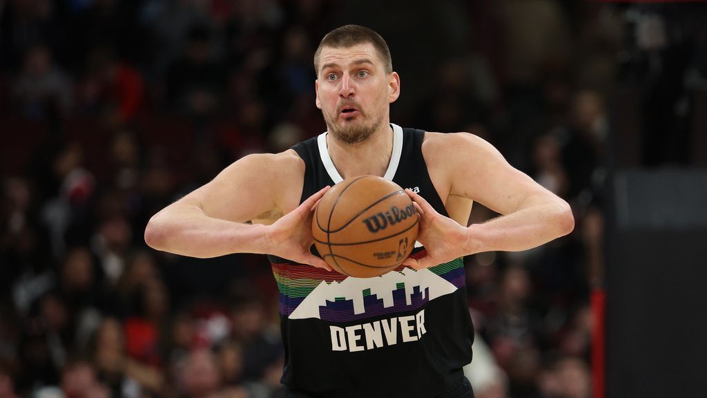Jokic passes Robertson for 2nd in triple-doubles