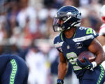 Kenneth Walker sets up field goal, Seahawks lead 6-0