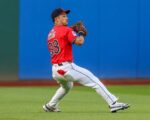 Kwan gets look in CF as Guardians shuffle outfield